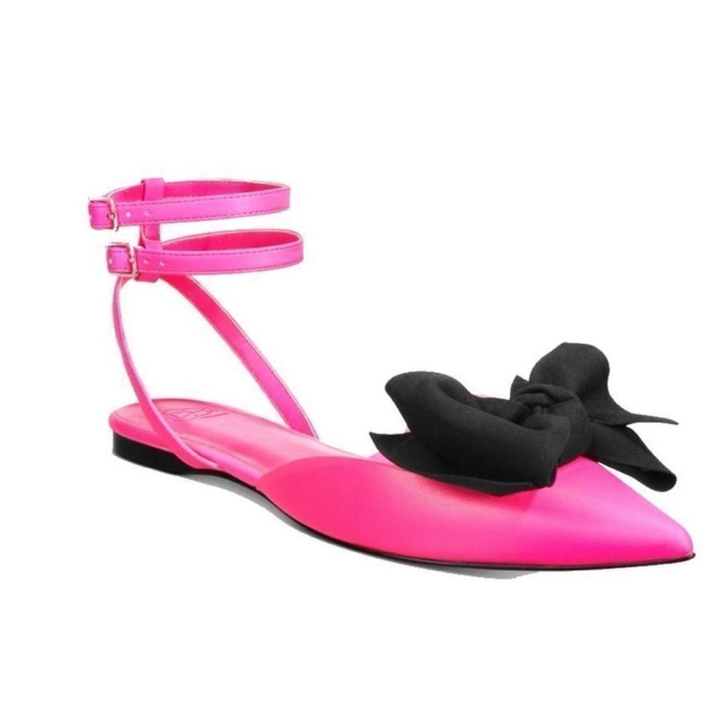 *Spring shoe sale*  By Aminah Hot Pink Sudana Bow
Strap Flats- brand new 9 1/2